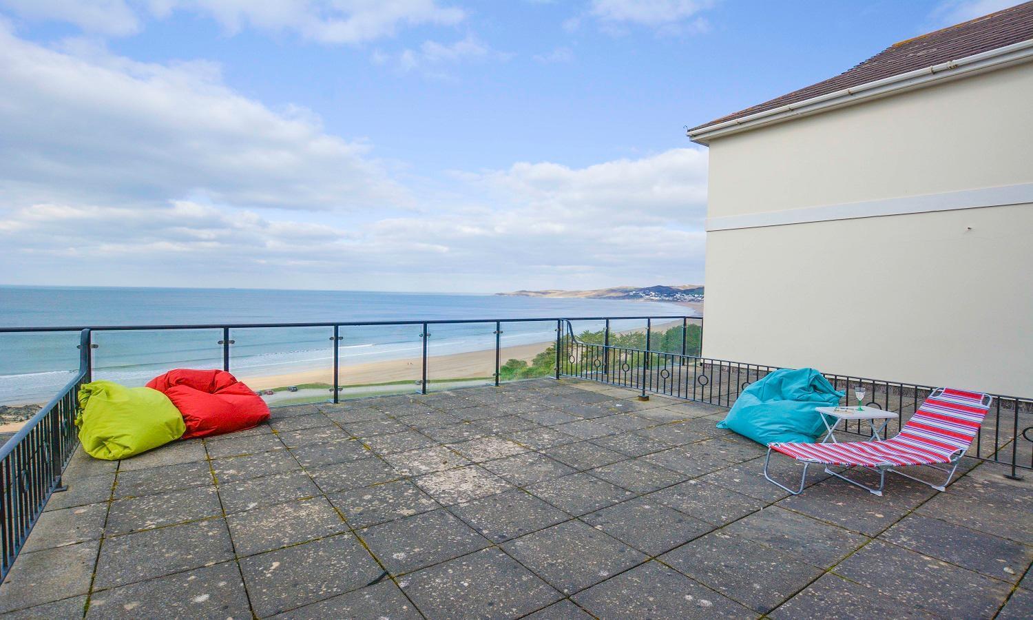 Clifton Court Apt 16 With Indoor Heated Pool & Sea Views Apartment Croyde Exterior photo